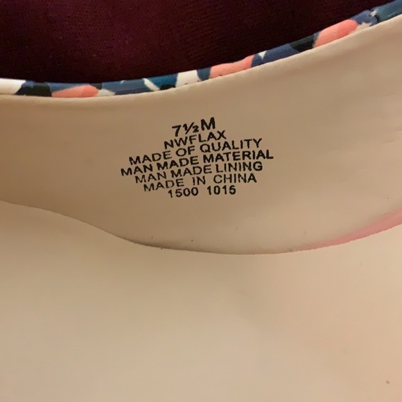 NWT Nine West Multicolor Heels - Picture 7 of 9